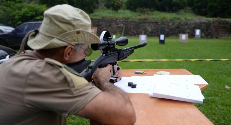 atleta Loja da Carabina em competição de field target atleta de field target em competição